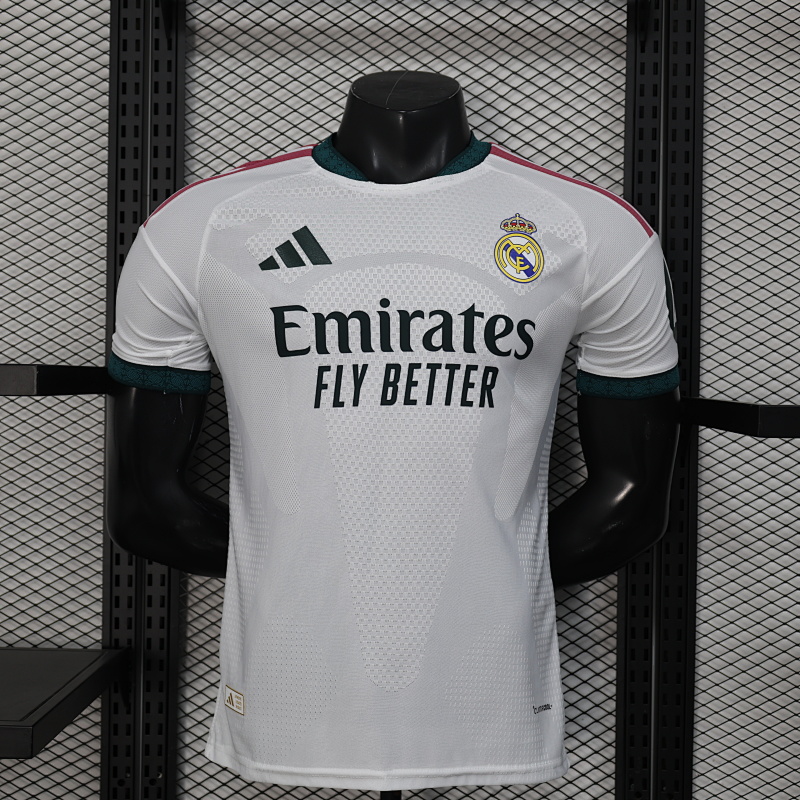 Version Player_Jugador, 26 años, Real